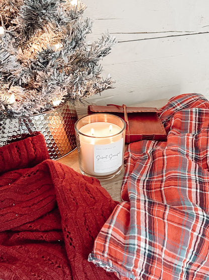Silent Snowfall 12oz Candle - Spruce, Peppermint, Vanilla