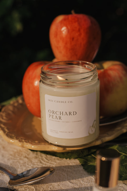 Orchard Pear 7oz Candle | Pear, Nutmeg, Cinnamon | Fall Coconut Wax Candle