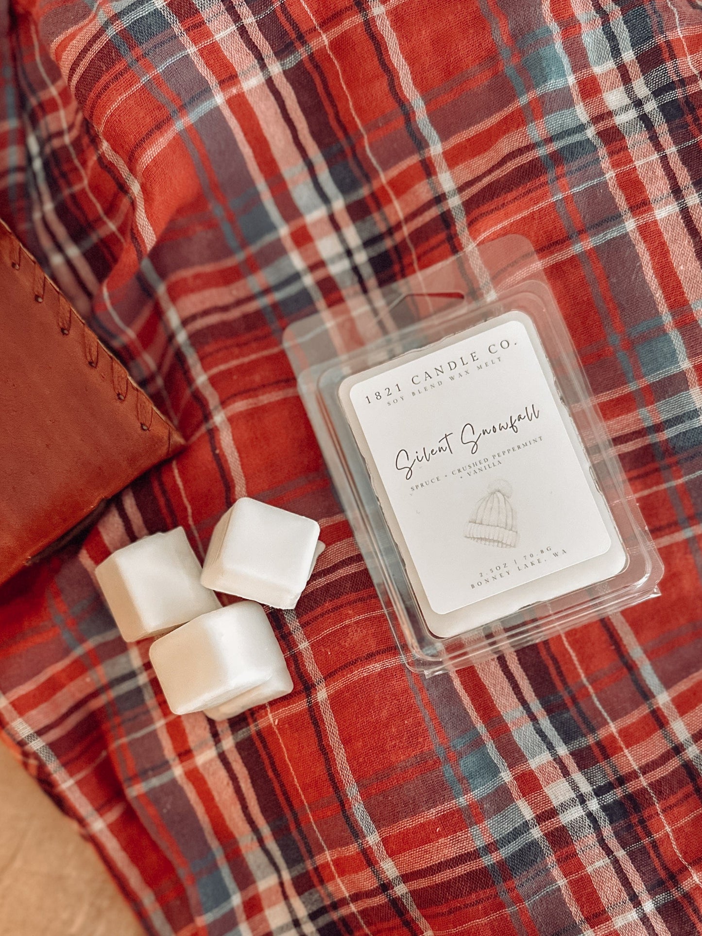 Silent Snowfall 2.5oz Wax Melt - Spruce, Peppermint, Vanilla