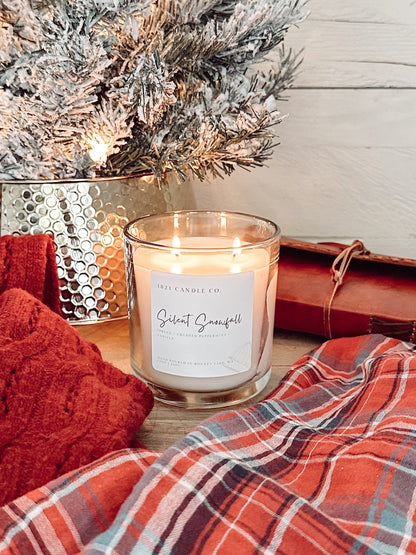 Silent Snowfall 12oz Candle - Spruce, Peppermint, Vanilla